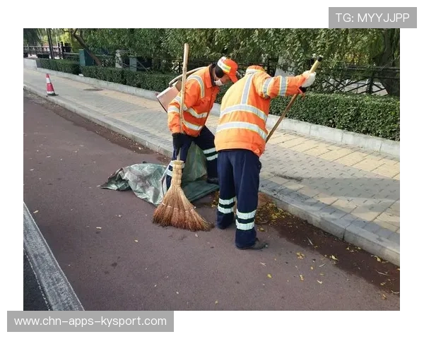 大风作业像荡秋千，东莞工人淡定应对，大风作文600字