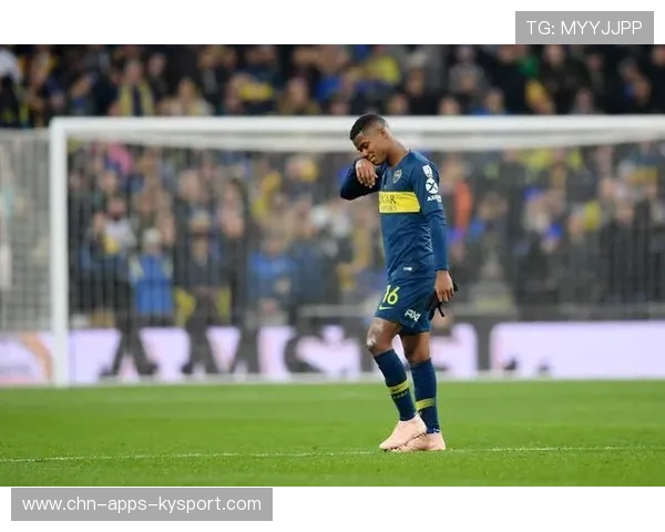 博卡门将高接低挡，避免比分扩大，博卡俱乐部著名球星